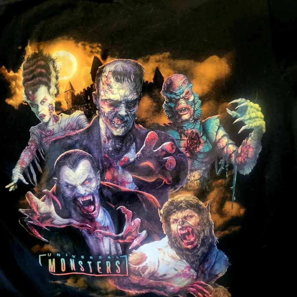 Universal Monsters Tshirt & Vampire Leggings - Picture 2 of 4